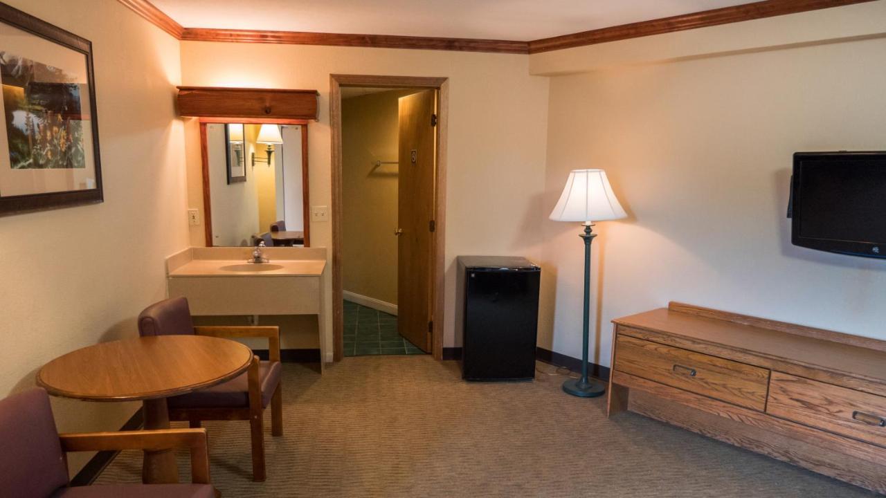 Wild Bear Inn Pigeon Forge Buitenkant foto