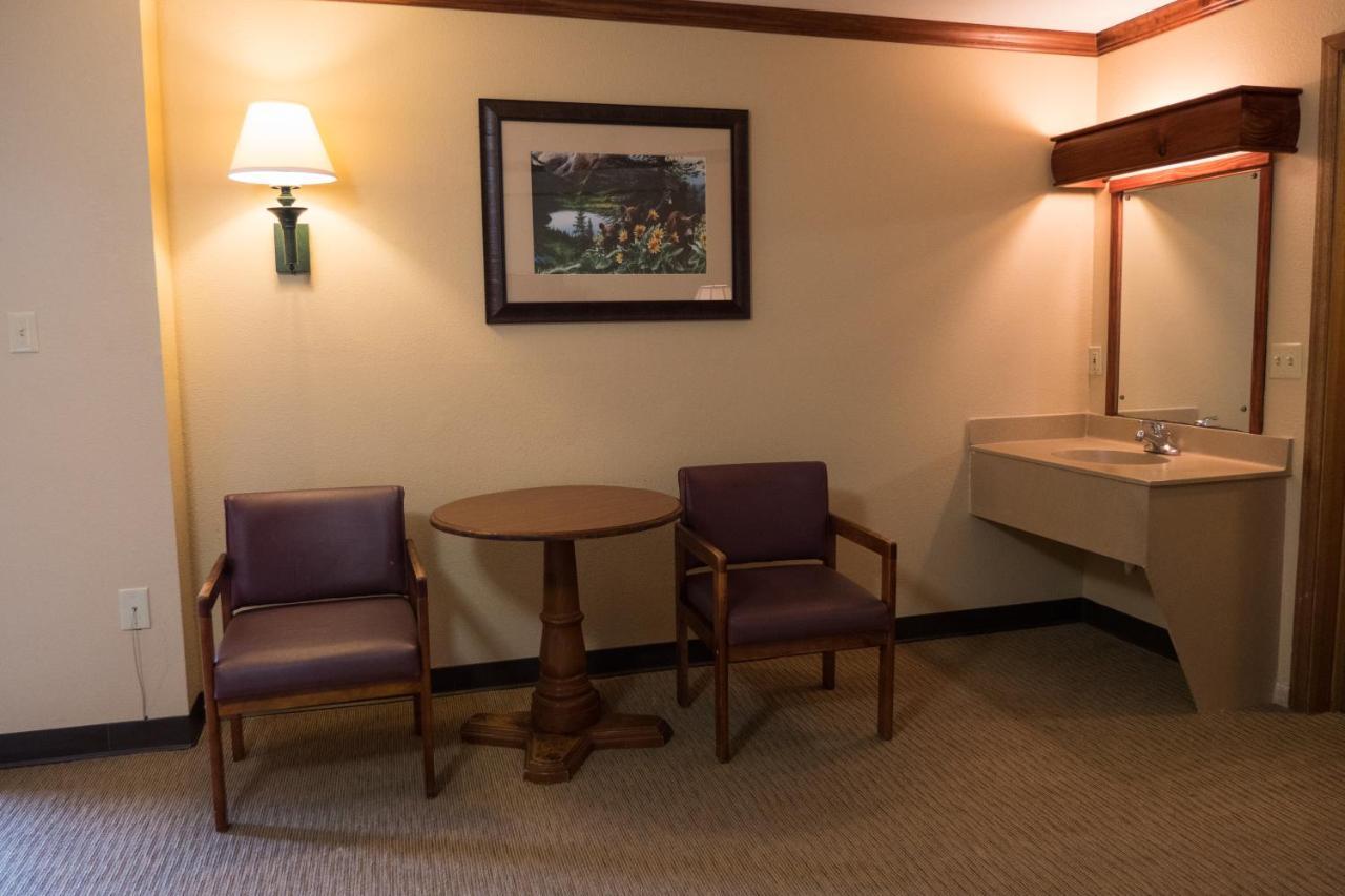 Wild Bear Inn Pigeon Forge Buitenkant foto