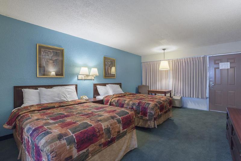 Wild Bear Inn Pigeon Forge Buitenkant foto