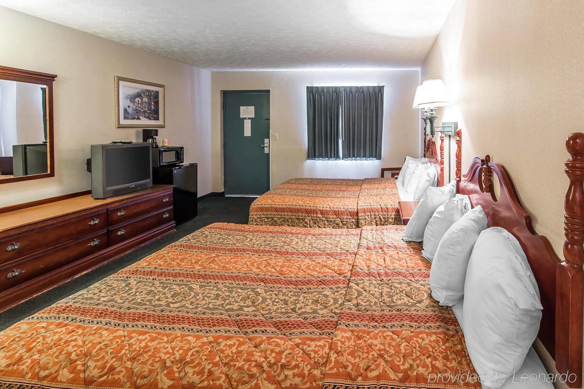 Wild Bear Inn Pigeon Forge Buitenkant foto