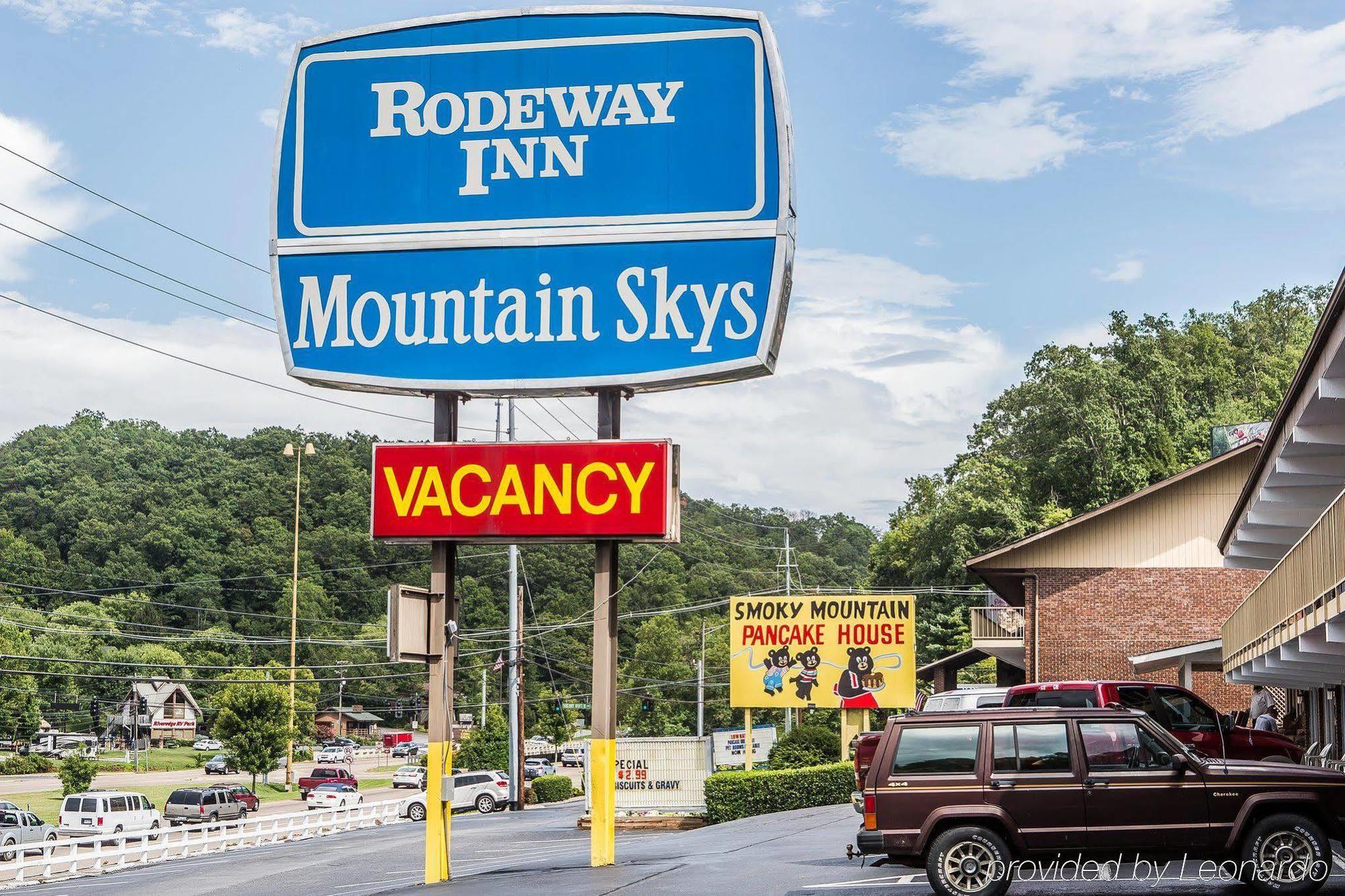 Wild Bear Inn Pigeon Forge Buitenkant foto